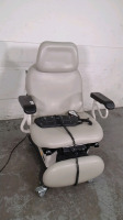 MIDMARK 630 POWER EXAM CHAIR WITH HAND AND FOOT CONTROLS
