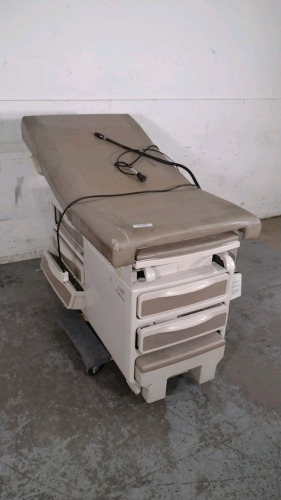 RITTER/MIDMARK 204 EXAM TABLE WITH LITE BOX