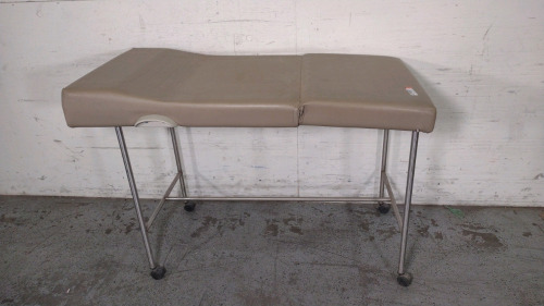 MIDMARK 002-0870-232 EXAM TABLE UPHOLSTERY (NO CART)