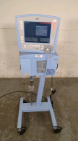 VIASYS AVEA 17312 VENTILATOR ON ROLLING STAND