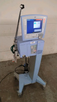 CAREFUSION AVEA 17310 VENTILATOR ON ROLLING STAND