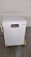 SANYO SF-L6111W LAB FREEZER