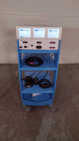 COVIDIEN FORCETRIAD (SW 4.00) ENERGY PLATFORM WITH (4) FOOTSWITCHES ((2) LIGASURE 1, BIPOLAR, MONOPOLAR) ON ROLLING CART