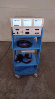 COVIDIEN FORCETRIAD (SW 4.00) ENERGY PLATFORM WITH (4) FOOTSWITCHES ((2) LIGASURE 1, BIPOLAR, MONOPOLAR) ON ROLLING CART