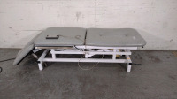 HENLEY TRUTRAC TREATMENT TABLE WITH FOOT CONTROL