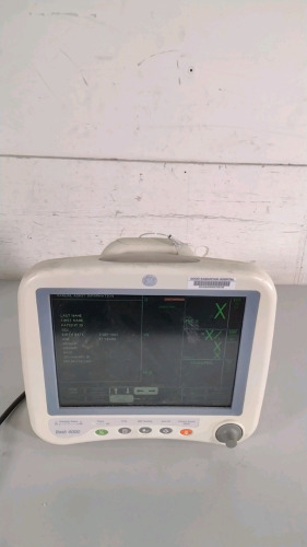 GE DASH 4000 PATIENT MONITOR