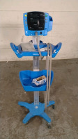 GE DINAMAP V100 VITAL SIGNS MONITOR ON ROLLING STAND
