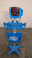 GE DINAMAP V100 VITAL SIGNS MONITOR ON ROLLING STAND
