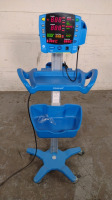 GE DINAMAP V100 VITAL SIGNS MONITOR ON ROLLING STAND
