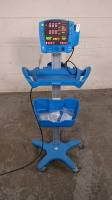 GE DINAMAP V100 VITAL SIGNS MONITOR ON ROLLING STAND