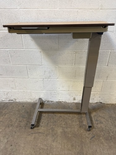 OVERBED TABLE
