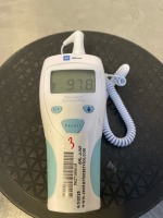 WELCH ALLYN SURETEMP PLUS THERMOMETER