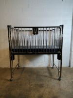 HARD INFANT CRIB