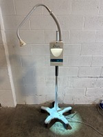GIRAFFE 6600-0845-800 SPOT PT LITE ON ROLLING STAND