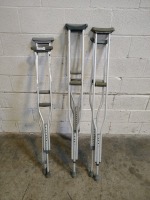 LOT OF 7 CRUTCHES
