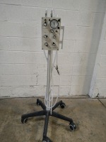 BMD IC-2A VENTILATOR ON ROLLING STAND