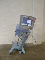 CAREFUSION AVEA VENTILATOR ON ROLLING STAND
