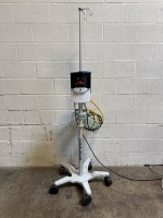 VAPOTHERM PRECISION FLOW RESPIRATORY THERAPY UNIT ON ROLLING STAND