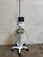 VAPOTHERM PRECISION FLOW RESPIRATORY THERAPY UNIT ON ROLLING STAND
