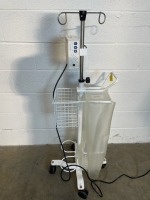 SHERWOOD DAVIS & GECK VITAL VUE LIGHT SOURCE ON ROLLING STAND