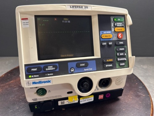 MEDTRONIC LIFEPAK 20 DEFIBRILLATOR/MONITOR