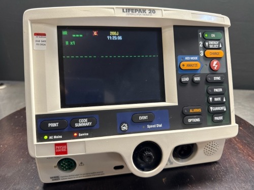 MEDTRONIC LIFEPAK 20 DEFIBRILLATOR/MONITOR