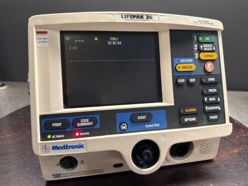 MEDTRONIC LIFEPAK 20 DEFIBRILLATOR/MONITOR