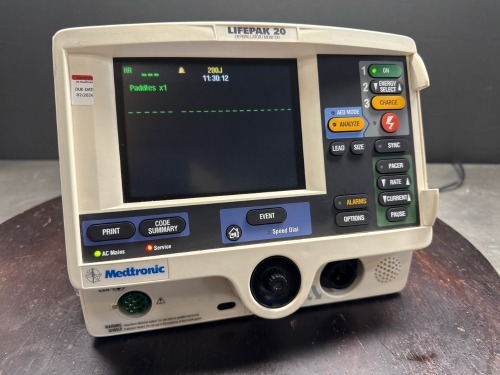 MEDTRONIC LIFEPAK 20 DEFIBRILLATOR/MONITOR