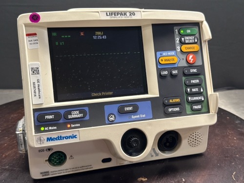MEDTRONIC LIFEPAK 20 DEFIBRILLATOR/MONITOR