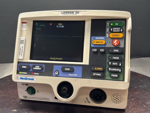 MEDTRONIC LIFEPAK 20 DEFIBRILLATOR/MONITOR