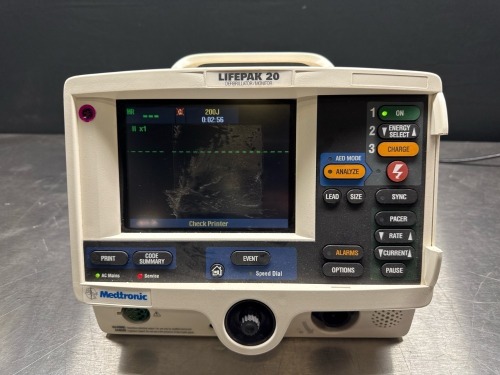 MEDTRONIC LIFEPAK 20 DEFIBRILLATOR