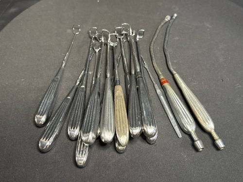 LOT OF MISCELLANEOUS INSTRUMENTS