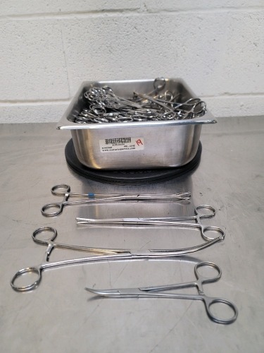 LOT OF MISCELLANEOUS INSTRUMENTS