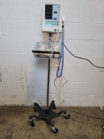DATASCOPE ACCUTORR PLUS PATIENT MONITOR ON ROLLING STAND