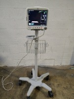 GE DASH 4000 PATIENT MONITOR ON ROLLING STAND