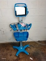 GE VC100 DINAMAP PATIENT MONITOR ON ROLLING STAND