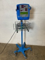 GE DINAMAP PRO 400V2 PATIENT MONITOR ON ROLLING STAND