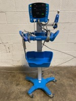 GE DINAMAP CARESCAPE V100 PATIENT MONITOR ON ROLLING STAND