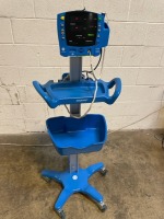 GE DINAMAP CARESCAPE V100 PATIENT MONITOR ON ROLLING STAND