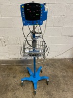 GE DINAMAP CARESCAPE V100 PATIENT MONITOR ON ROLLING STAND