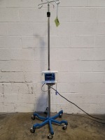 ORIDION MEDICAL CAPNOSTREAM 20 PATIENT MONITOR ON ROLLING STAND