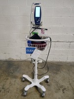WELCH ALLYN SPOT VITAL SIGNS PATIENT MONITOR ON ROLLING STAND