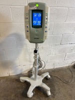 STRYKER 5920-011-000 SMARTPUMP DUAL CHANNEL TOURNIQUET ON ROLLING STAND