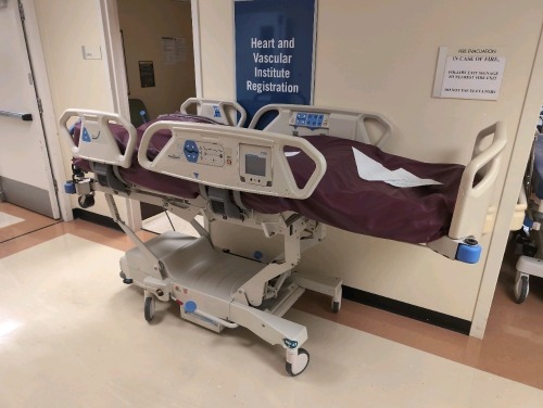 HILL-ROM TOTALCARE HOSPITAL BED