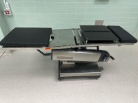 AMSCO 2080 SURGICAL TABLE, MECHANICAL LOCATED AT: LOCATED AT: 1 MEDICAL CENTER BLVD, CHESTER, PA 19013 4/OR 2