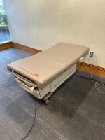 RITTER 223 EXAM TABLE W/ FOOT CONTROL, GRNT, POWERED LOCATED AT: LOCATED AT: 1 MEDICAL CENTER BLVD, CHESTER, PA 19013 CLARK AUDITORIUM