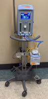 CAREFUSION INFANT FLOW REF 27415-00 VENTILATOR, PEDIATRIC W/ HUMIDIFIER ON ROLLING STAND LOCATED AT: LOCATED AT: 1 MEDICAL CENTER BLVD, CHESTER, PA 19013 3/LD/3520 RANGE HALL
