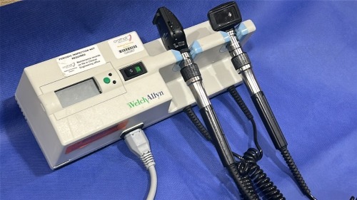 WELCH ALLYN 767 WALL TRANSFORMER W/DRO, 2 HEADS, W LOCATED AT: LOCATED AT: 1 MEDICAL CENTER BLVD, CHESTER, PA 19013