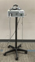 SUNOPTICS SOLARMAXX 300 LIGHT SOURCE W/ HEAD LAMP LOCATED AT: LOCATED AT: 1 MEDICAL CENTER BLVD, CHESTER, PA 19013