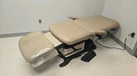 MIDMARK 647-001 EXAM ROOM TO INCLUDE: MIDMARK 647-001 EXAM TABLE W/ FOOT CONTROL AND FRAME CONTROLS LOCATED AT: LOCATED AT: 1 MEDICAL CENTER BLVD, CHESTER, PA 19013 2EPOBII/R9